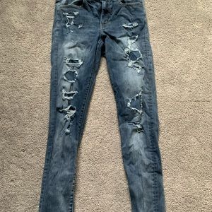 American Eagle Distressed Hi-Rise Jeggings